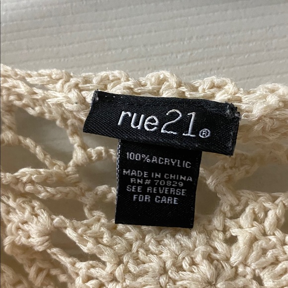 2 fringed vests - Picture 2 of 7